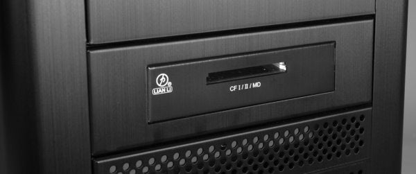 Lian Li CR-CF01A Aluminum 3.5" SATA Interface Card Reader - Thumbnail 2